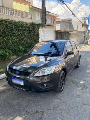 FORD FOCUS 2.0 TITANIUM HATCH 16V FLEX 4P AUTOMÁTICO